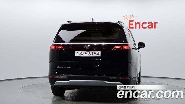 Kia Carnival из Кореи Encar