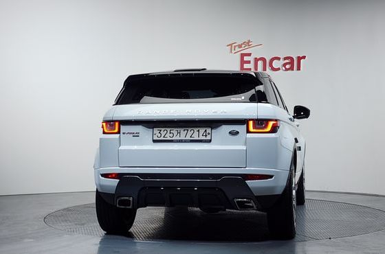 Land Rover Range Rover Evoque 2.0 TD4 HSE Dynamic — пробег 45 877 км — фото 4 из 5