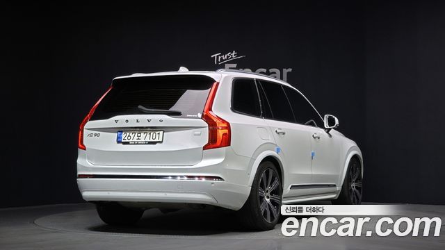 Volvo XC90 T8 Ultimate Bright Hybrid — пробег 147 443 км — фото 2 из 5