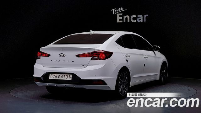 Hyundai AVANTE из Кореи Encar