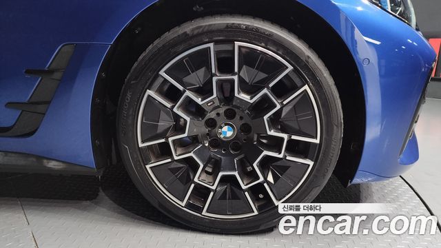 BMW i4 из Кореи Encar