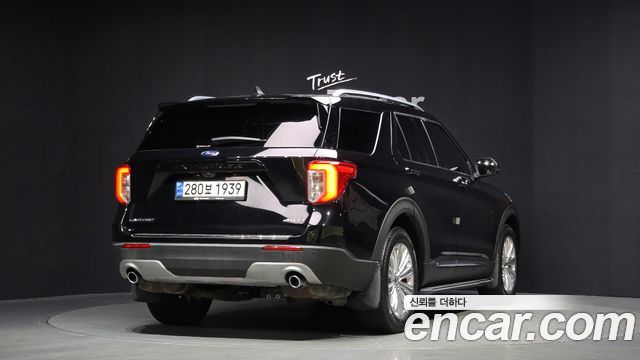 Ford Explorer 2.3 LimIted 4WD — пробег 26 311 км — фото 2 из 5