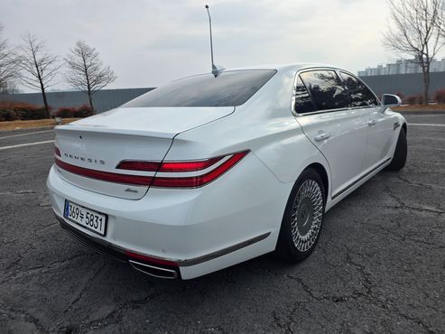 Genesis G90 5.0 AWD Prestige — пробег 98 620 км — фото 4 из 5