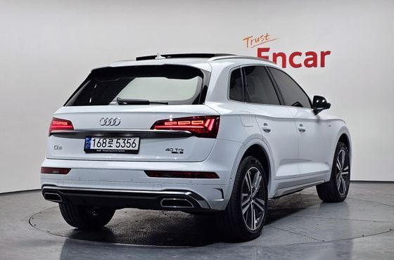 Audi Q5 40 TDI Quattro Premium — пробег 72 016 км — фото 2 из 5