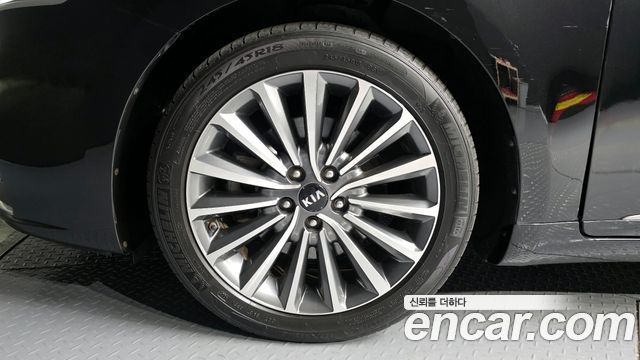 Kia K7 из Кореи Encar