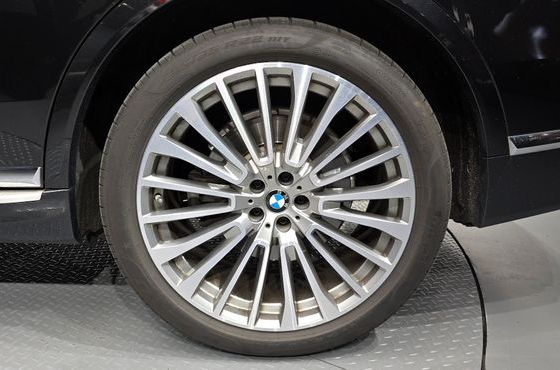 BMW X7 xDrive 40d Design Pure Excellence 7-Seater — пробег 85 031 км — фото 5 из 5