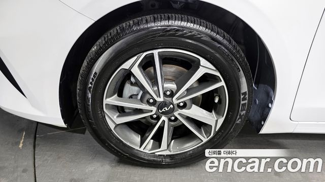 Kia K3 из Кореи Encar