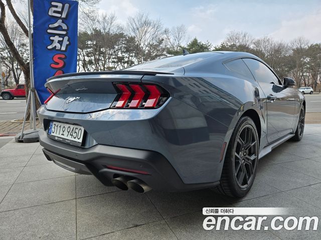 Ford Mustang 2.3 EcoBoost Premium Coupe — пробег 23 000 км — фото 2 из 5