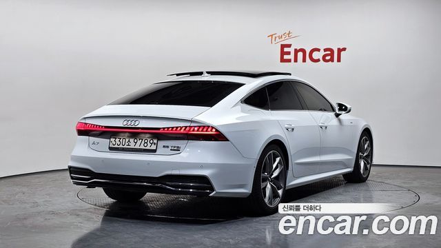 Audi A7 55 TFSI Quattro Premium — пробег 191 123 км — фото 2 из 5