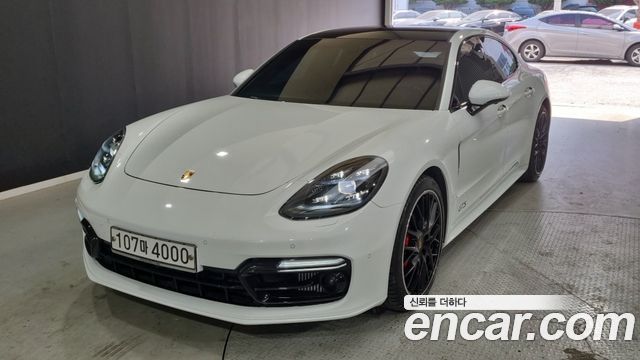 Porsche Panamera 4.0 GTS — пробег 77 631 км — фото 1 из 5