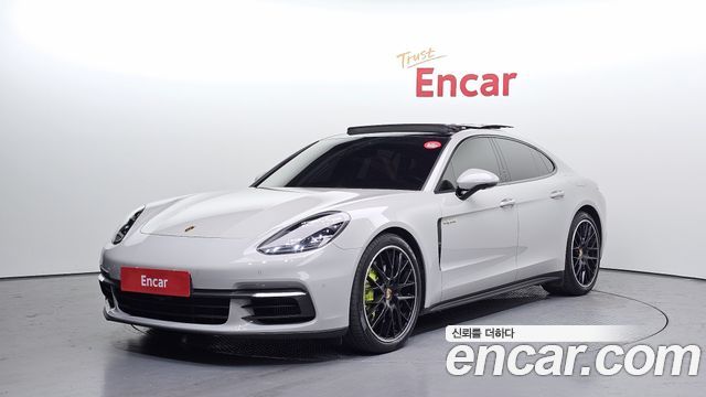 Porsche Panamera 2.9 AWD E-Hybrid — пробег 61 624 км — фото 1 из 5