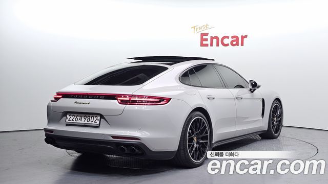 Porsche Panamera 2.9 AWD E-Hybrid — пробег 61 624 км — фото 2 из 5