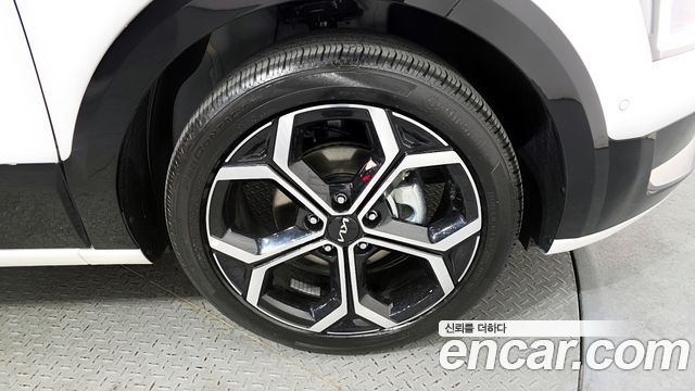 Kia Niro Signature — пробег 1 914 км — фото 5 из 5