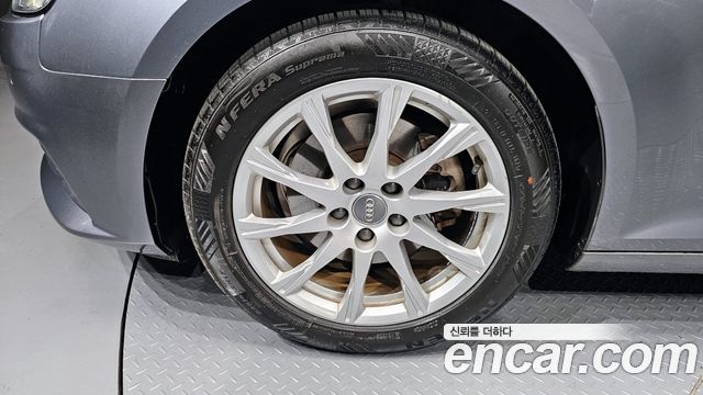 Audi A4 из Кореи Encar