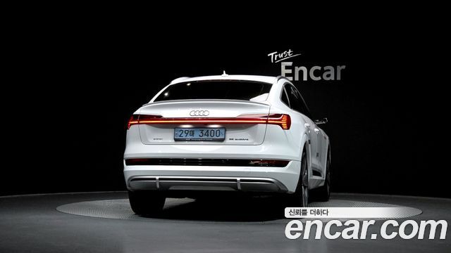 Audi e-tron 55 Quattro Sportback — пробег 94 182 км — фото 4 из 5