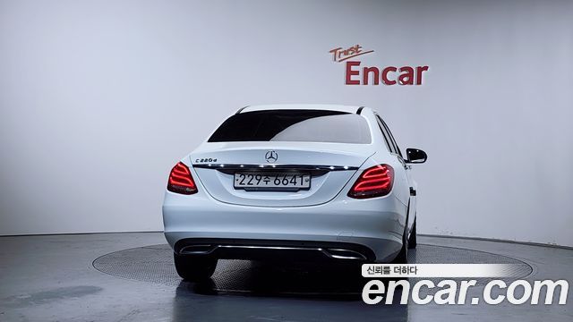 Mercedes-Benz C-Class из Кореи Encar