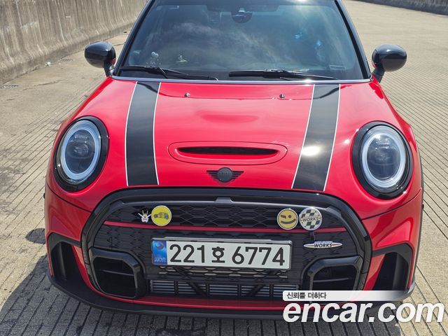 Mini Cooper Convertible JCW 3rd — пробег 8 000 км — фото 1 из 5