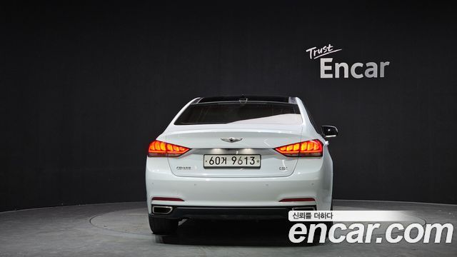 Hyundai Genesis из Кореи Encar