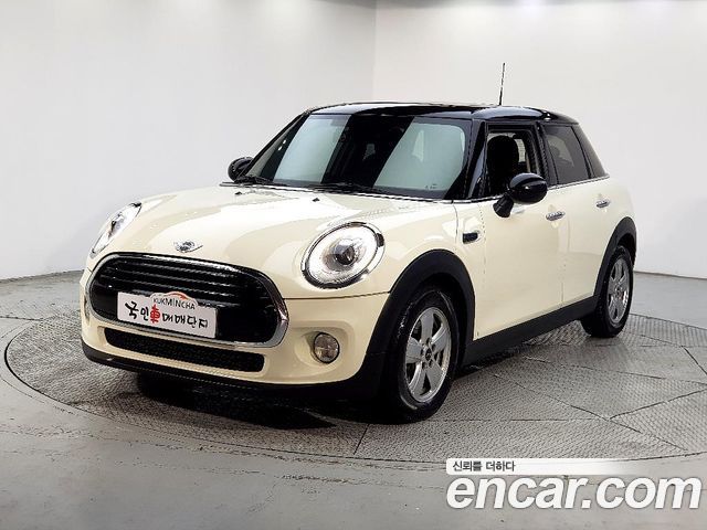 Mini Cooper 5Door Mid 3rd — пробег 146 091 км — фото 1 из 5