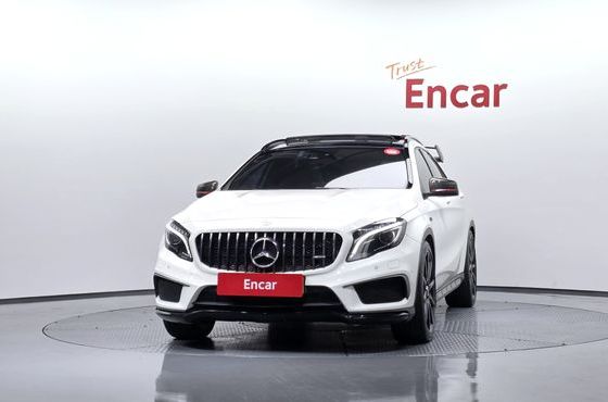 Mercedes-Benz GLA-Class GLA45 AMG 4MATIC — пробег 109 775 км — фото 3 из 5