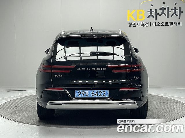 Genesis GV70 из Кореи Encar