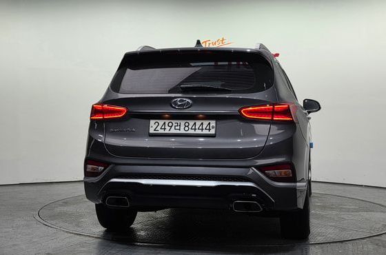 Hyundai Santafe Diesel 2.2 2WD Inspiraition — пробег 81 545 км — фото 4 из 5