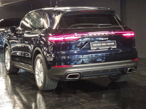 Porsche Cayenne 3.0 E-Hybrid — пробег 49 000 км — фото 5 из 5