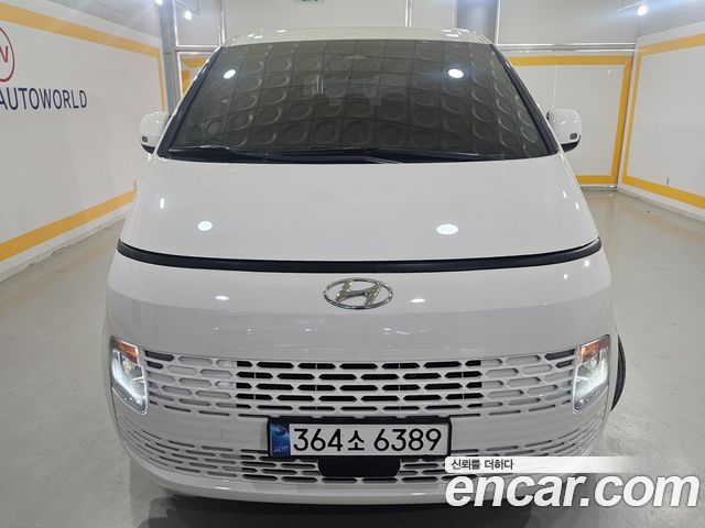 Hyundai Staria Tourer 9-Seater Modern — пробег 128 913 км — фото 1 из 5