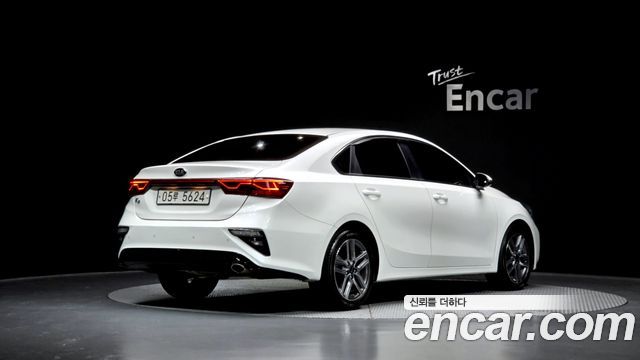 Kia K3 из Кореи Encar