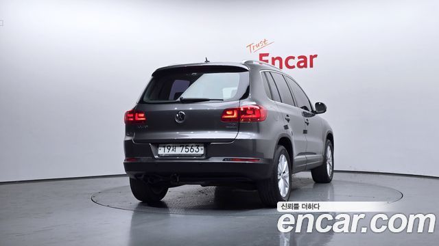 Volkswagen Tiguan из Кореи Encar