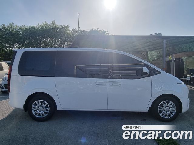 Hyundai Staria Cargo 5-Seater Modern — пробег 205 921 км — фото 5 из 5
