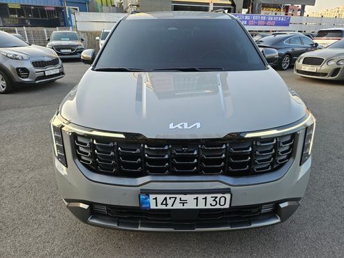 Kia Carnival Gasoline 9-Seater Gravity — пробег 9 415 км — фото 1 из 5