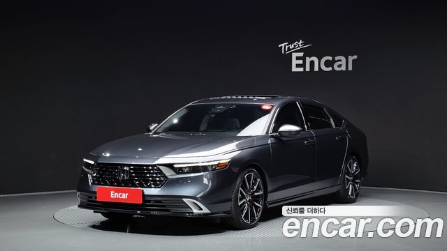 Honda Accord 2.0 Hybrid Touring — пробег 14 738 км — фото 1 из 5