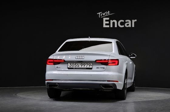 Audi A4 40 TFSI Premium — пробег 81 244 км — фото 4 из 5