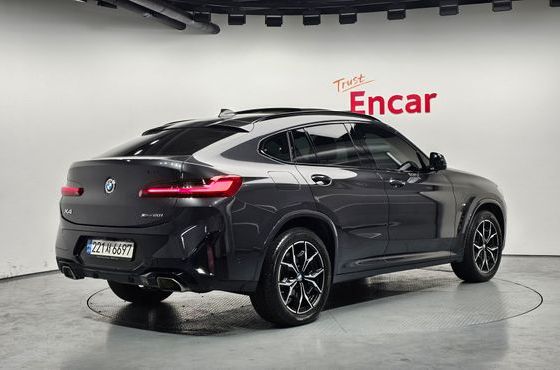 BMW X4 xDrive20i M Sport — пробег 107 145 км — фото 2 из 5
