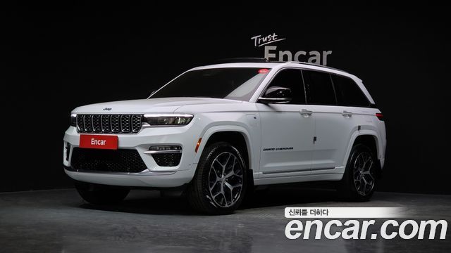 Jeep Cherokee 4xe Summit Reserve — пробег 64 097 км — фото 1 из 5