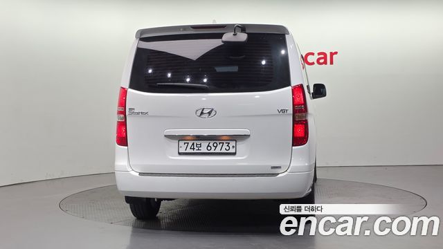 Hyundai Starex 4WD 12-Seater Wagon modern — пробег 132 503 км — фото 4 из 5