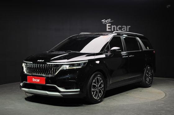 Kia Carnival 9-Seater Prestige — пробег 61 390 км — фото 1 из 5