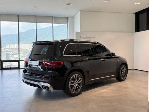 Mercedes-Benz GLB-Class AMG GLB35 4MATIC — пробег 16 798 км — фото 4 из 5