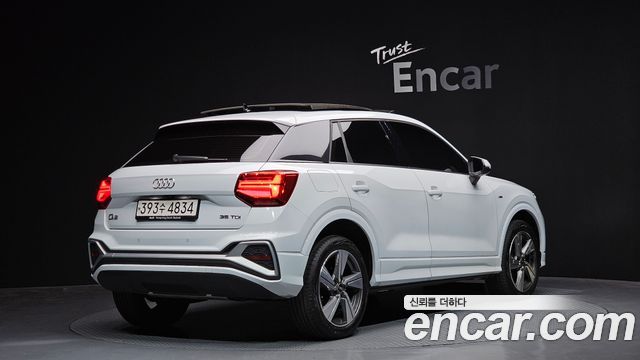 Audi Q2 35 TDI Premium — пробег 16 362 км — фото 2 из 5