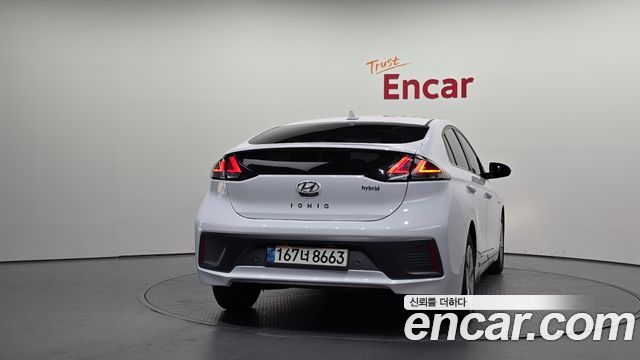 Hyundai Ioniq из Кореи Encar