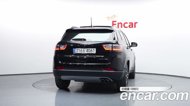 Jeep Compass из Кореи Encar