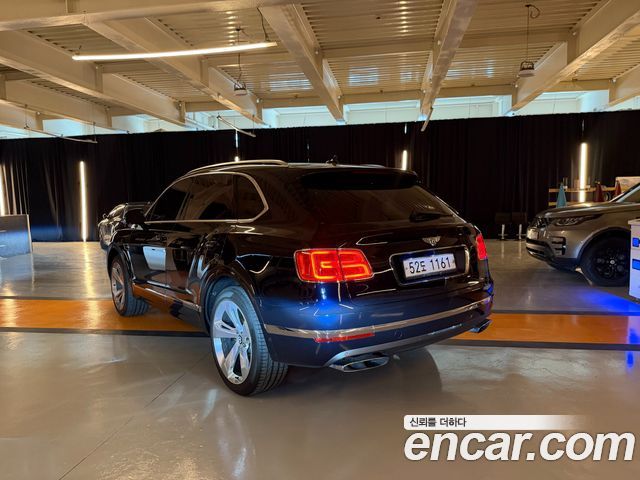 Bentley Bentayga из Кореи Encar