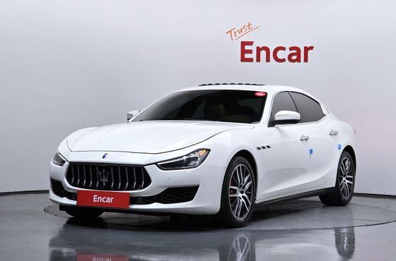 Maserati Ghibli 3.0S Q4 3rd — пробег 67 658 км — фото 1 из 5