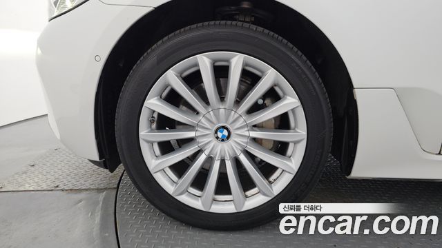 BMW Gran Turismo 630i xDrive Luxury — пробег 73 646 км — фото 5 из 5