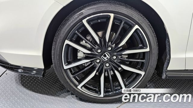 Honda Accord 2.0 Hybrid Touring — пробег 43 623 км — фото 5 из 5
