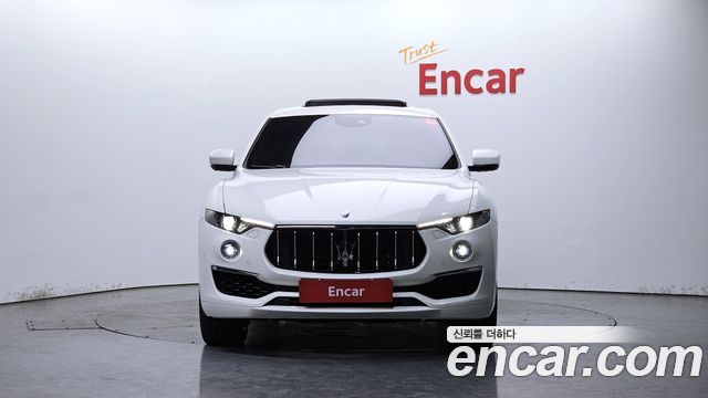 Maserati Levante из Кореи Encar