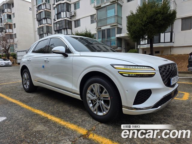 Genesis GV70 2.5T Gasoline 2WD — пробег 1 652 км — фото 3 из 5