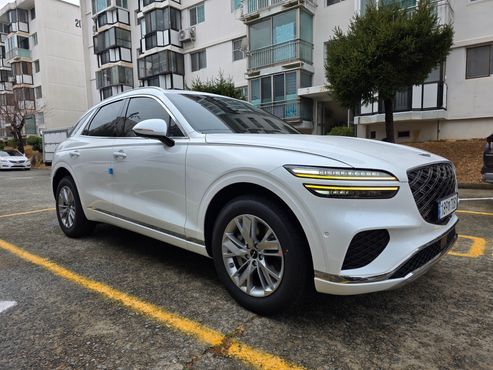 Genesis GV70 2.5T Gasoline 2WD — пробег 1 652 км — фото 3 из 5