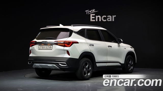 Kia Seltos из Кореи Encar